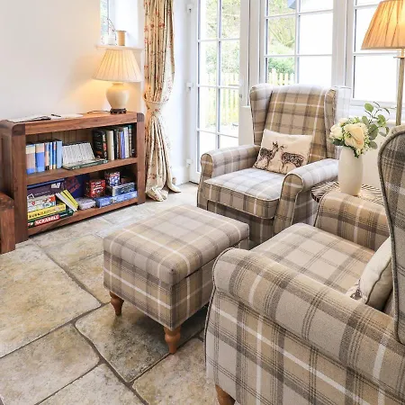 Σπίτι διακοπών The Old Post House At Stott Park *