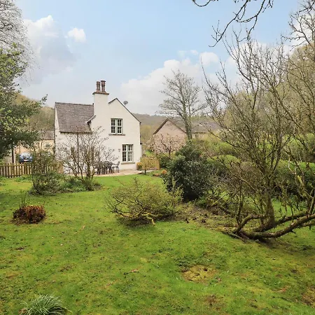 The Old Post House At Stott Park