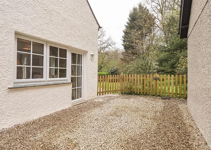 The Old Post House At Stott Park *