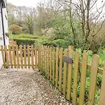 The Old Post House At Stott Park 度假居